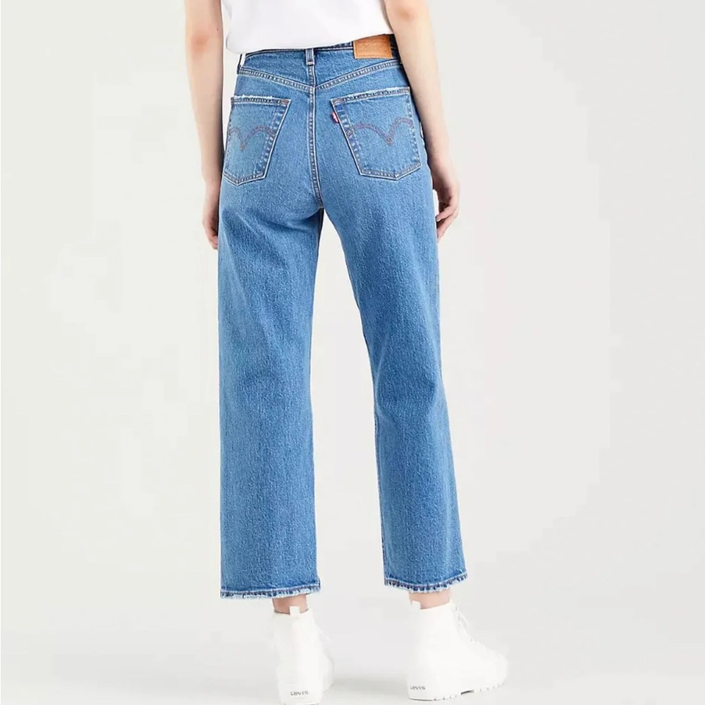 Levi’s Ribcage Straight Blue Jeans